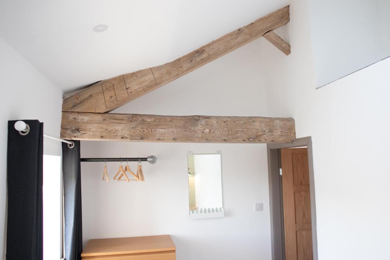 Unique Barn Conversion In Saddleworth Олдхам Экстерьер фото
